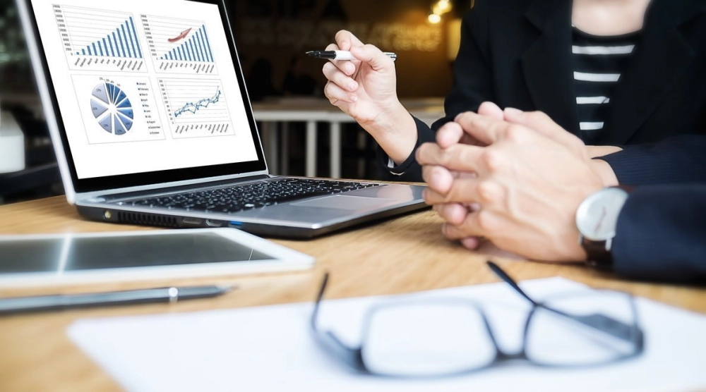 Dễ dàng nắm bắt báo cáo tiến độ dự án trên phần mềm