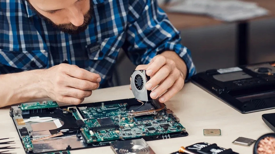 Tự bảo trì máy tính để tiết kiệm chi phí